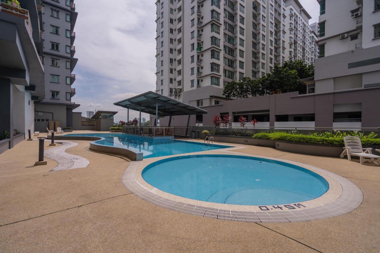 Cozy 2-Bedroom For 4 Pax With Pool - Subang Jaya Zewnętrze zdjęcie